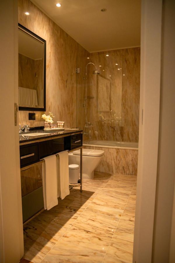 Solar Do Requeijo By Luna Hotels & Resorts Arcos de Valdevez Exterior photo Bathroom
