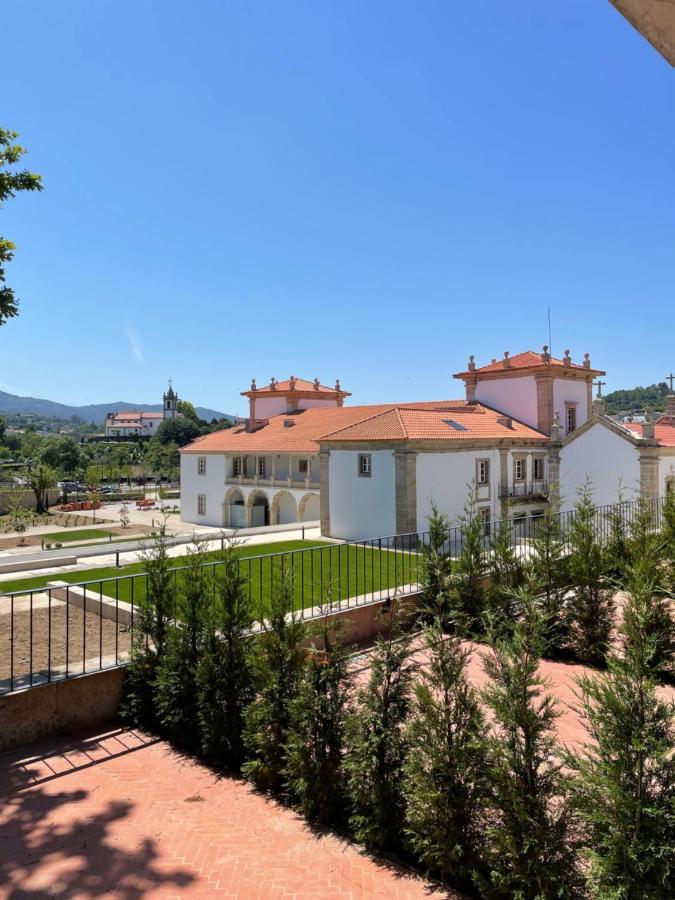 Solar Do Requeijo By Luna Hotels & Resorts Arcos de Valdevez Exterior photo The Pazo of the Dukes of Cadaval, in the municipality of Vila Viçosa, where the family lived for many years.
